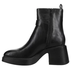 Adriel Round Toe Platform Zippered Booties