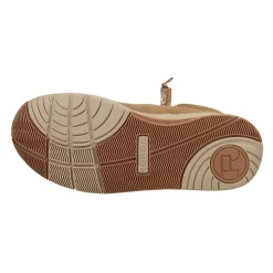 Clearcut Round Toe Chukka Boots