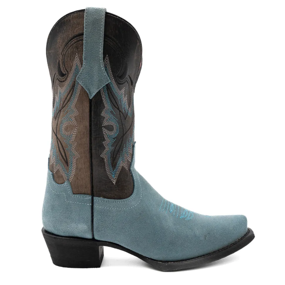 Holly Embroidered Snip Toe Pull On Cowboy Boots