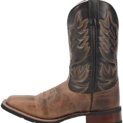 Montana Embroidered Square Toe Pull On Cowboy Boots
