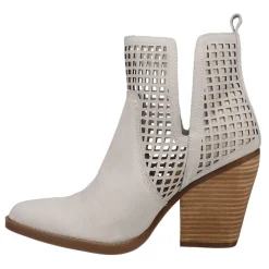 Stop N Stare Cut-Outs Pull On Pointed Toe Cowboy Booties