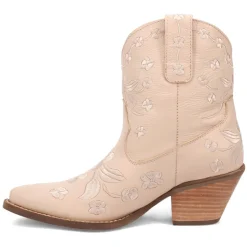 Sweetheart Floral Embroidered Snip Toe Pull On Cowboy Booties