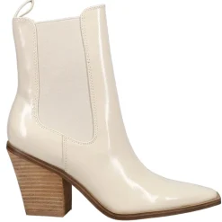 Tevin Round Toe Chelsea Booties