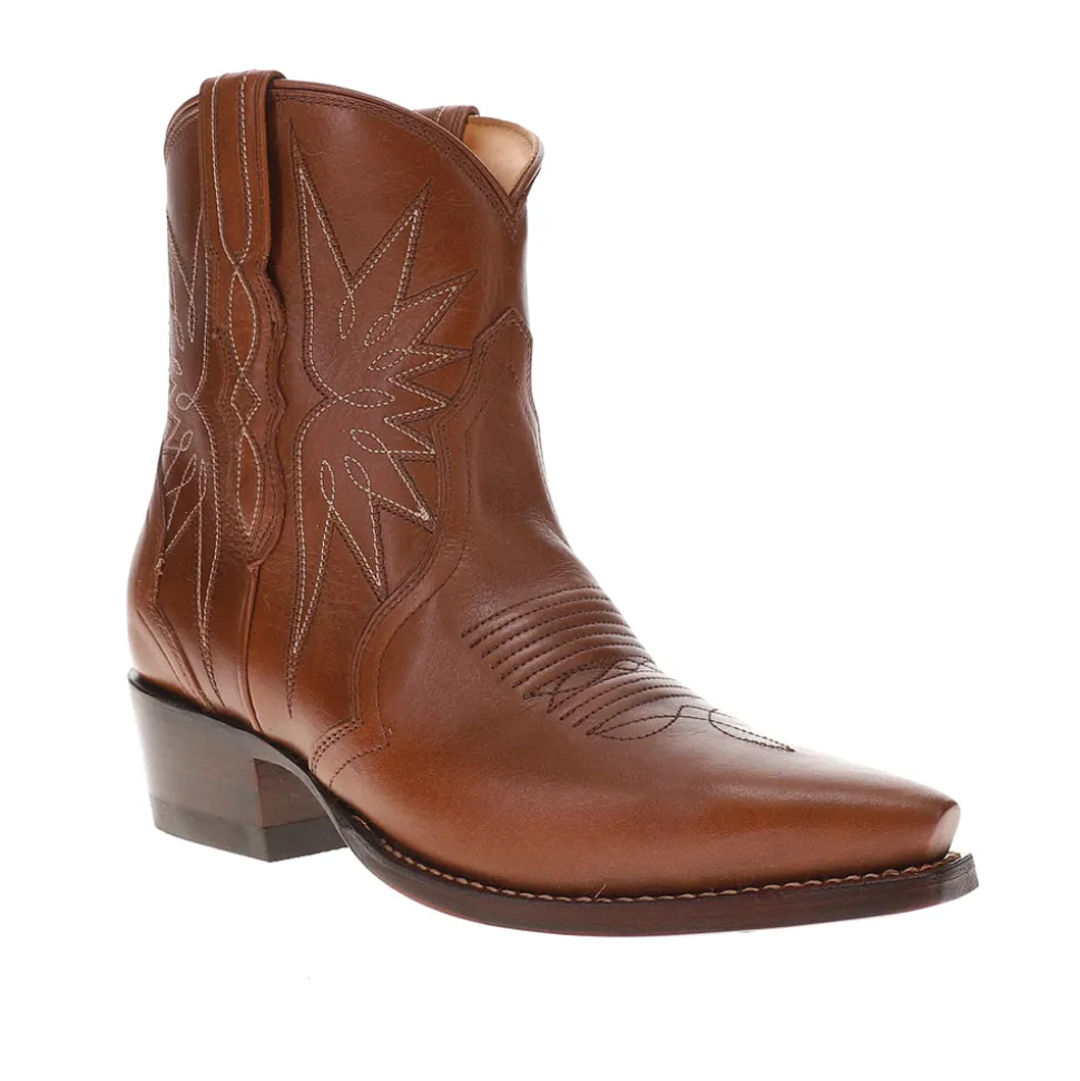 The Lynn Embroidered Snip Toe Pull On Cowboy Booties