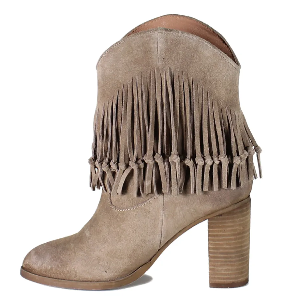 True Sky Western Fringe Round Toe Boots