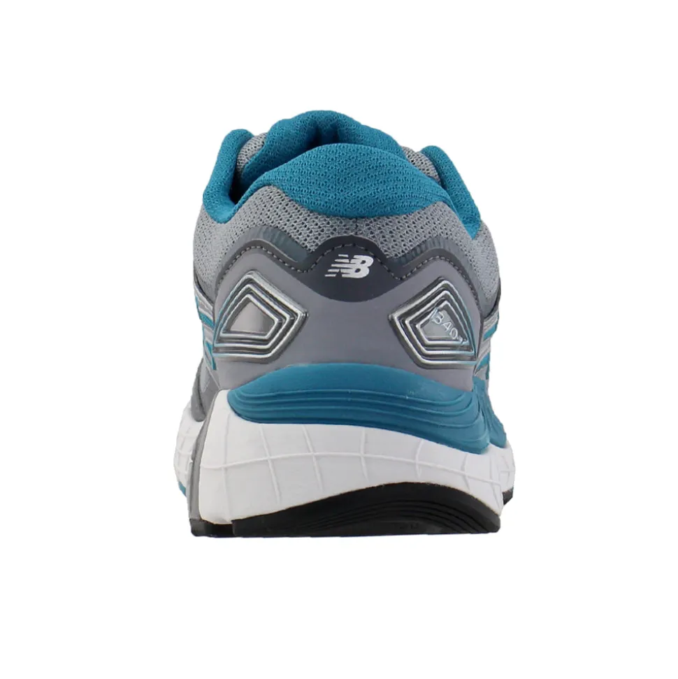 1340v3 Running Shoes