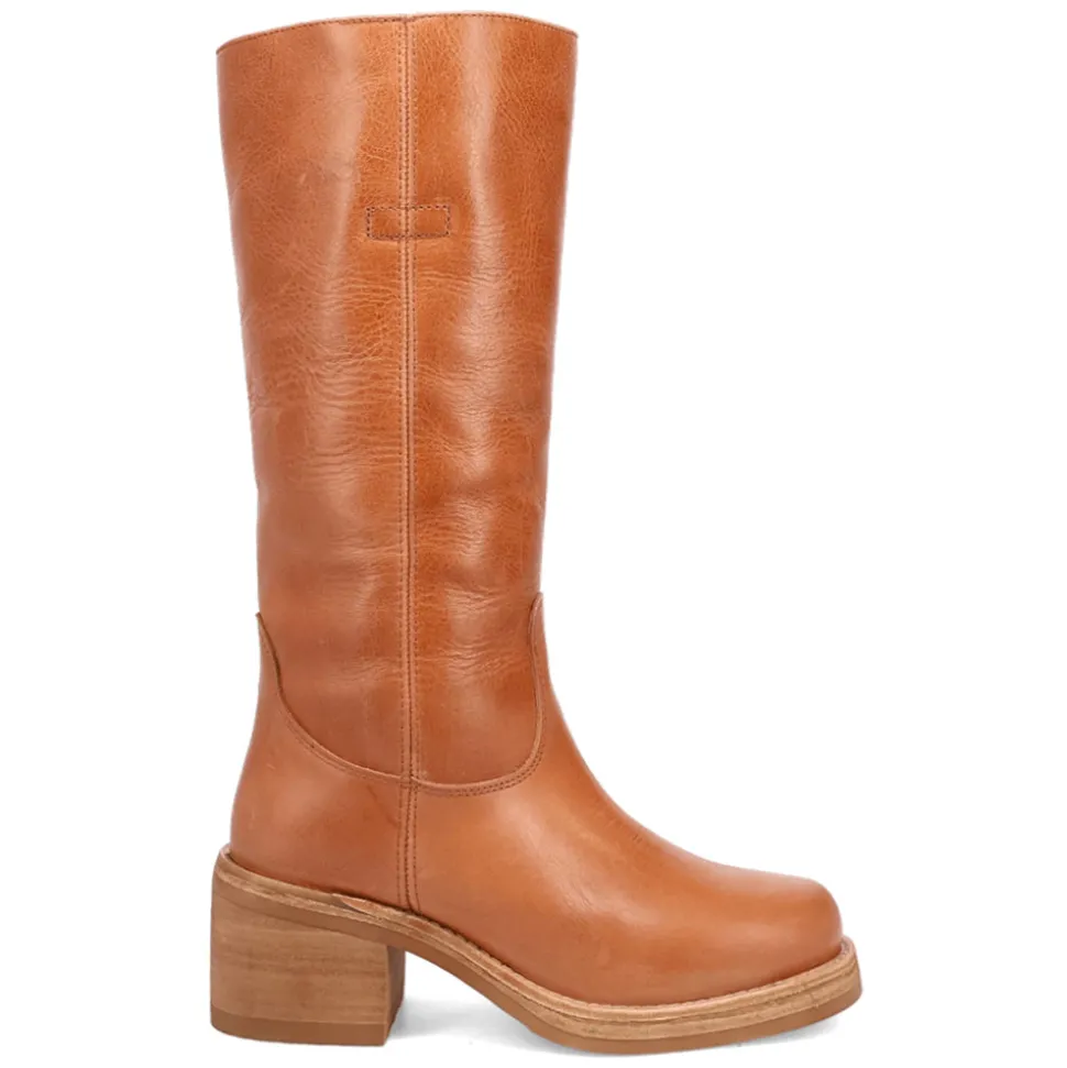 Vagabond Round Toe Pull On Boots