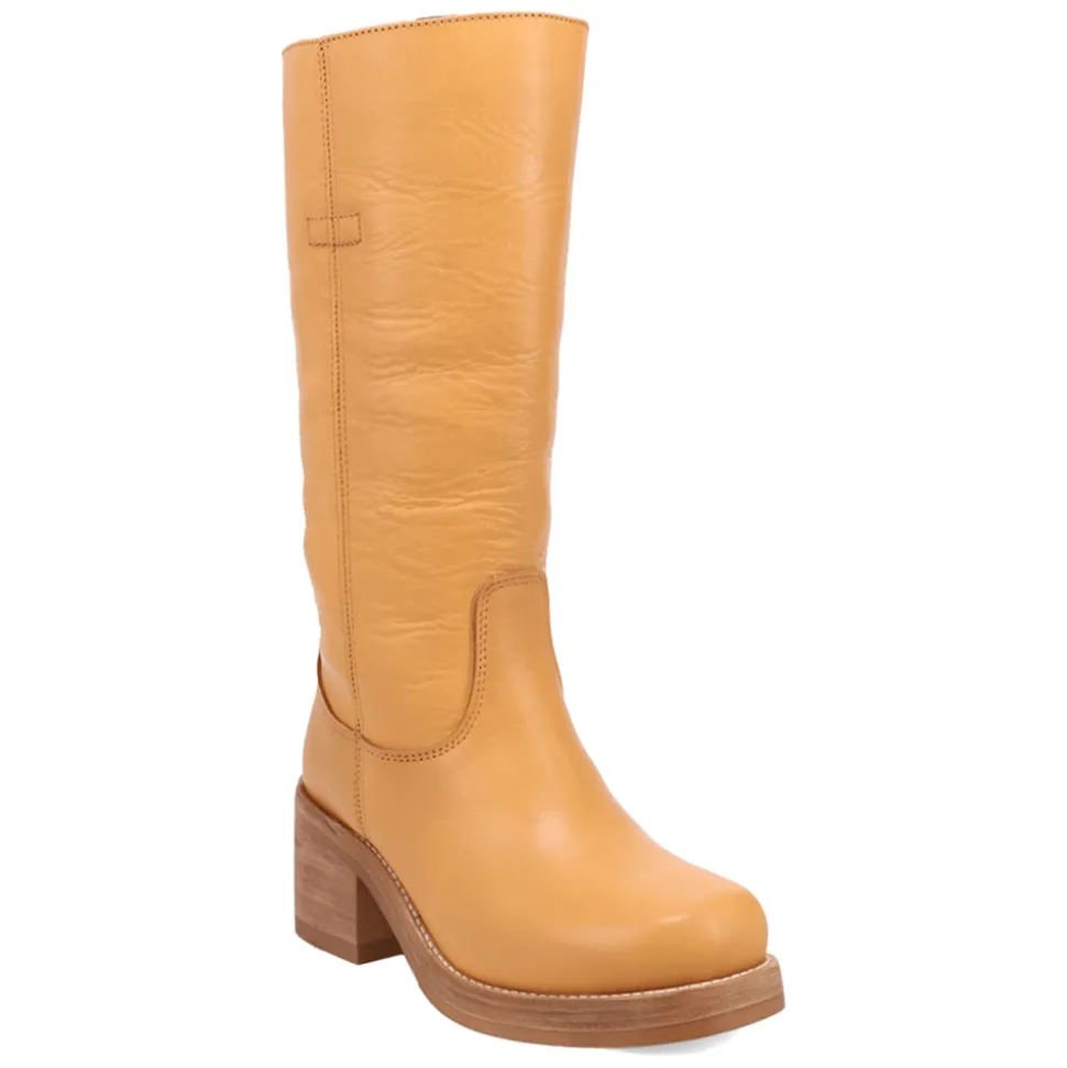 Vagabond Round Toe Pull On Boots