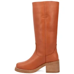 Vagabond Round Toe Pull On Boots