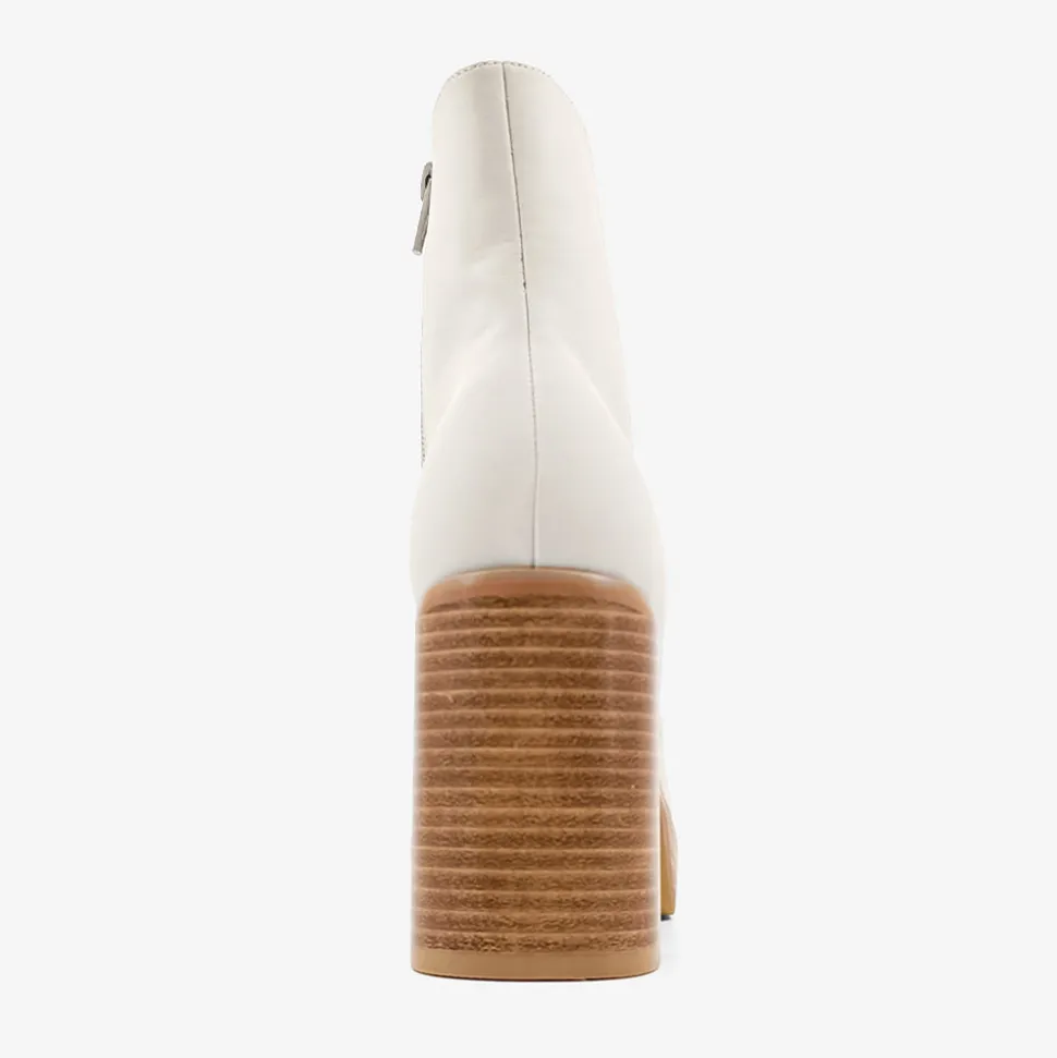 Vernita Round Toe Platform Zippered Boots