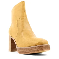 Vernita Round Toe Platform Zippered Boots