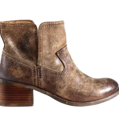 Walnut Grove Round Toe Pull On Booties