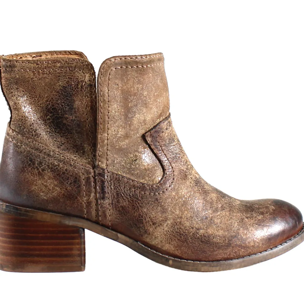 Walnut Grove Round Toe Pull On Booties