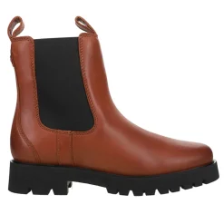 Wexford Lug Round Toe Chelsea Pull On Boots